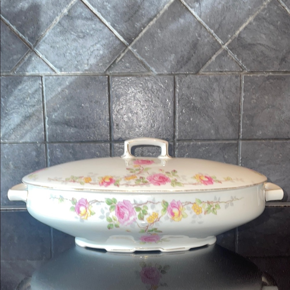 💕 Czechoslovakian  Union T Porcelain Casserole  Dish.